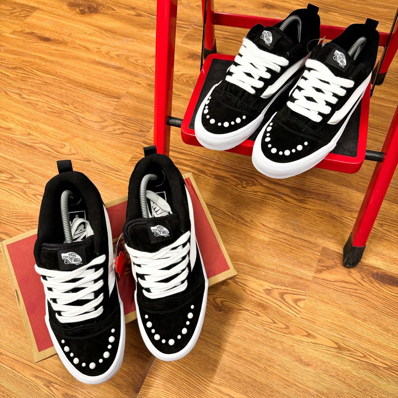WhatsApp-Image-2026-03-03-at-20.42.29.jpeg Vans Knu Skool “Pearls – Black” - Image 1